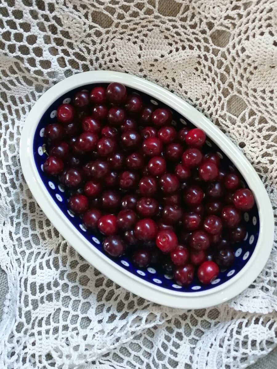 O przepięknych wiśniach i innych witaminowych smakołykach